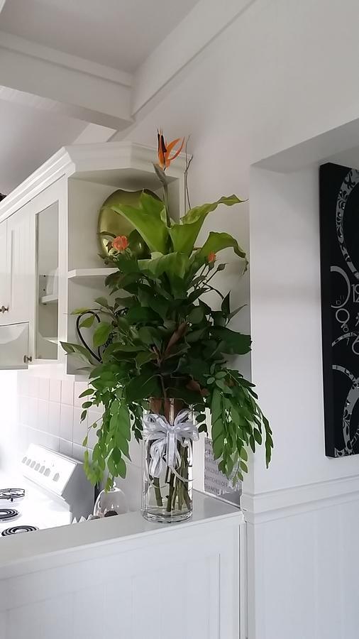 Creek Cottage Bed And Breakfast Traralgon Bagian luar foto