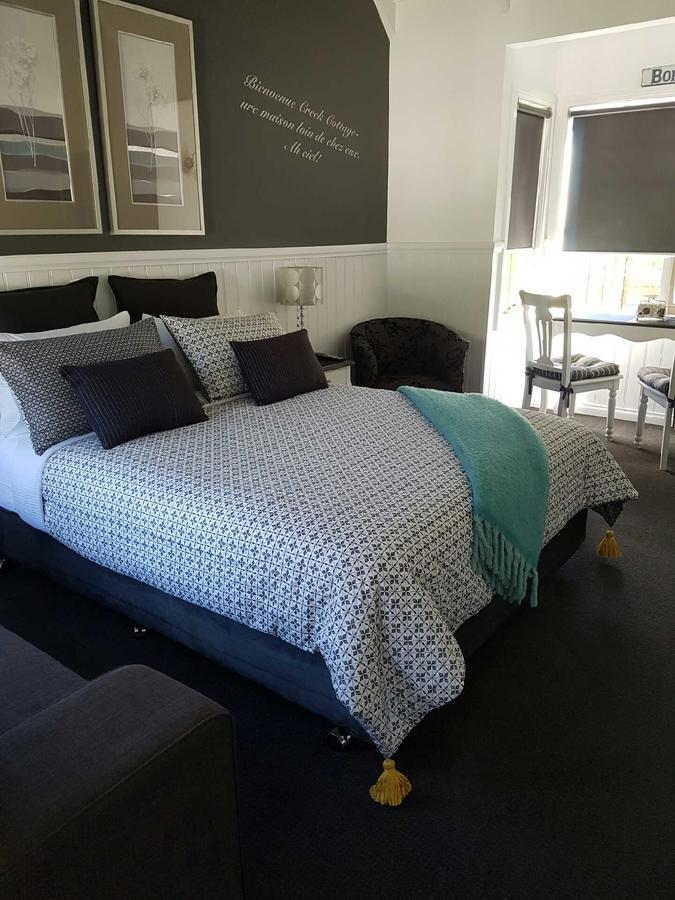 Creek Cottage Bed And Breakfast Traralgon Bagian luar foto